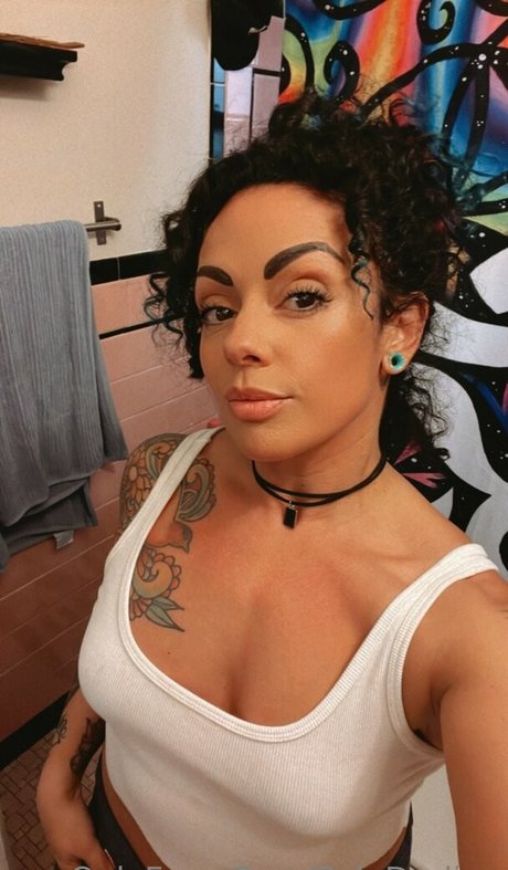 Solo Darling nudes star pictures