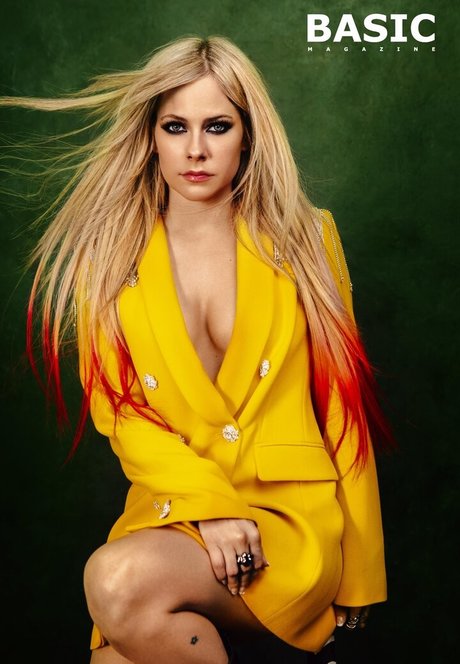 clothed onlyfans free naked photos