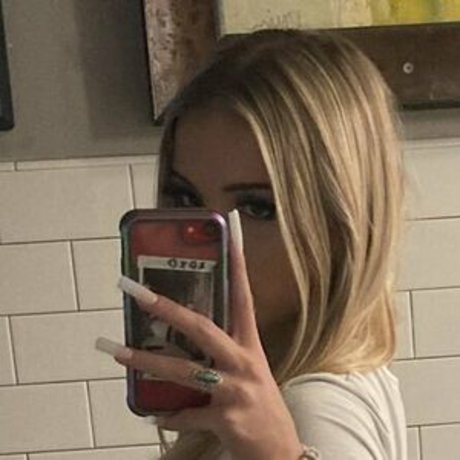 budweiserbreath beautiful actress pic