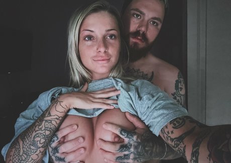 budweiserbreath model naked pic