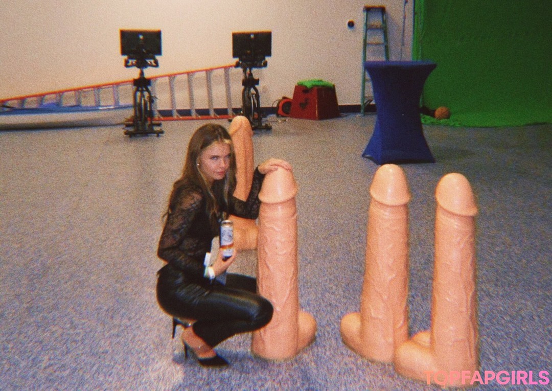 Samwitch porn model galleries