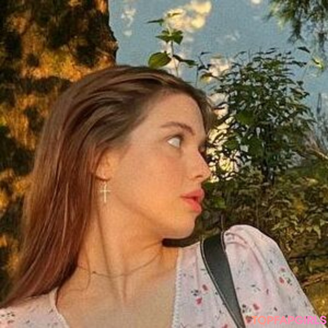 akyuliych top profile image
