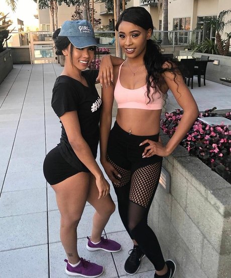 Brittany Renner pornstar hd img