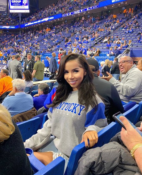 Brittany Renner adult star picture