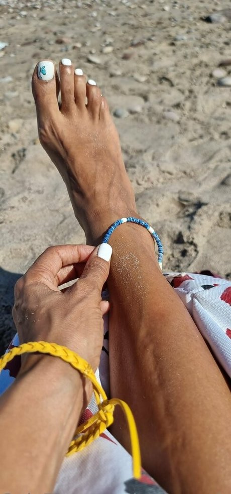 teomasole adult model image