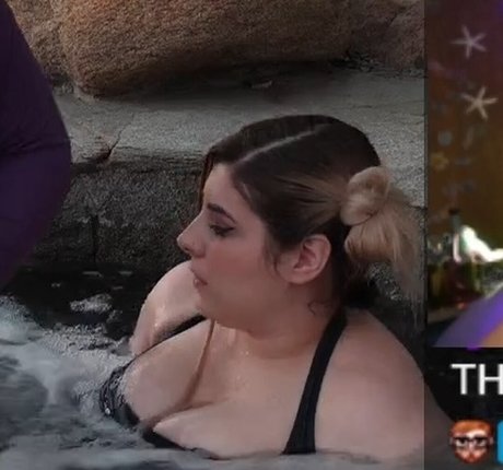 Alluux model nice photos