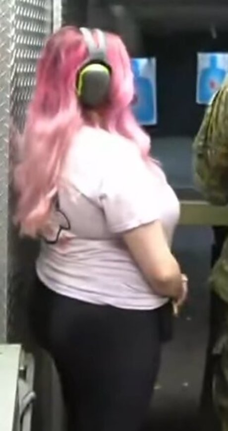 Alluux top actress pictures