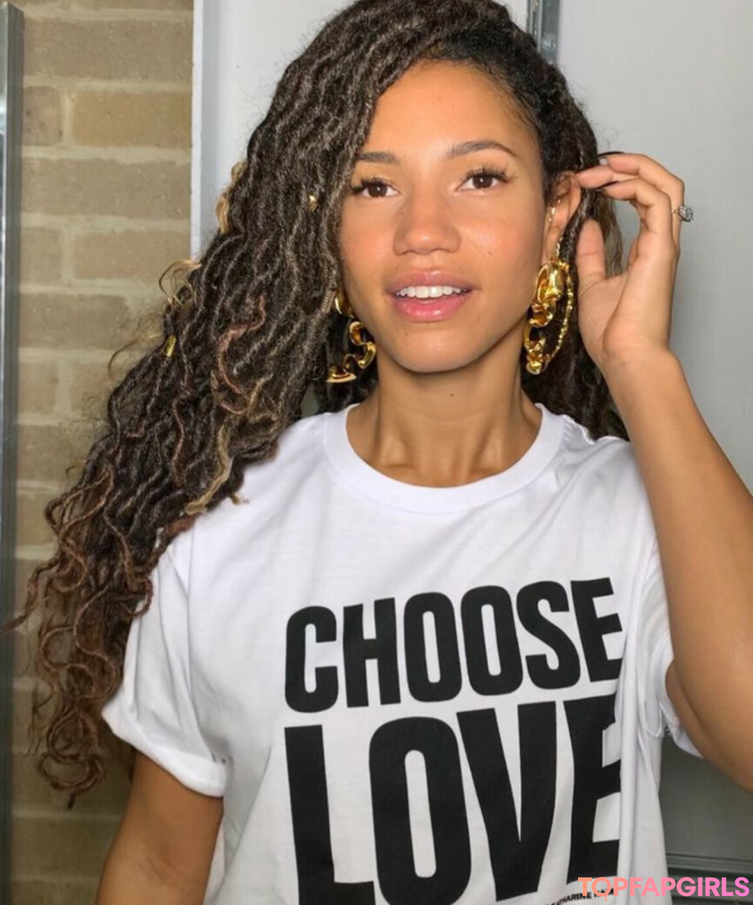 Vick Hope sexy actress gallery