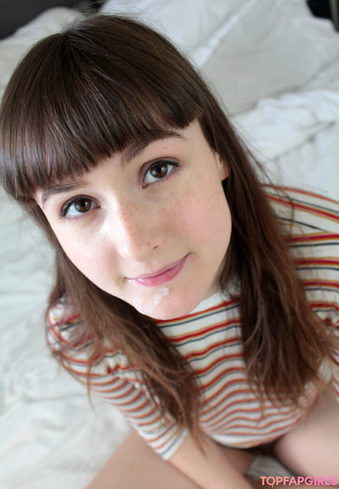 busty mom onlyfans sex photo