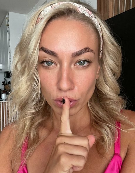 Amy Love sexy actress picture