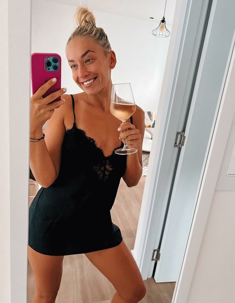 Amy Love star nudes pics