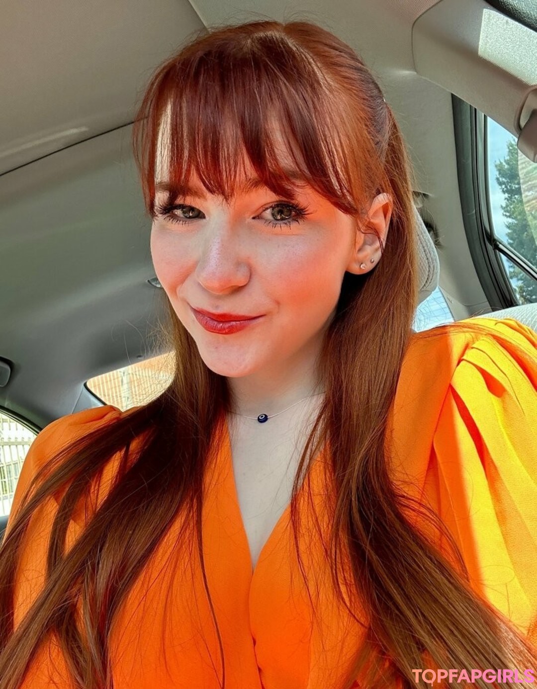 lanieluxx pornstar hot photo