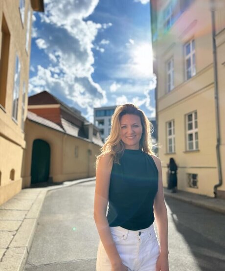 Ella Endlich pornstar beautiful archive