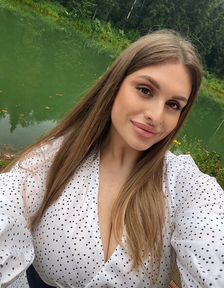 Nastya Blinova pornstar img