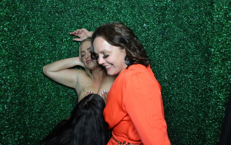 clothed onlyfans exclusive pic