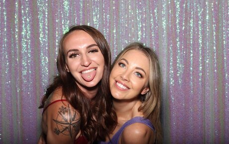 Photobox Flashes exclusive actress pic