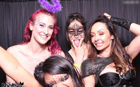 Photobox Flashes sexy model photo