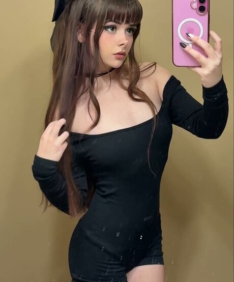 vvlils exclusive actress gallery