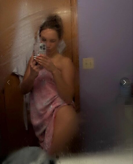 Faith Enokian star hot images