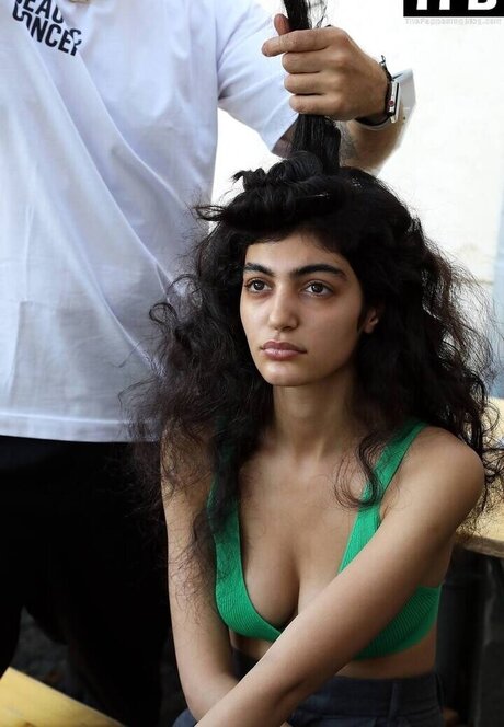 Soulin Omar model hd archive