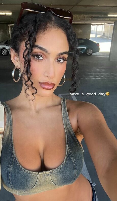 Imangharram hot actress picture