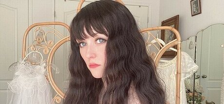 Nicole Dollanganger sex model images