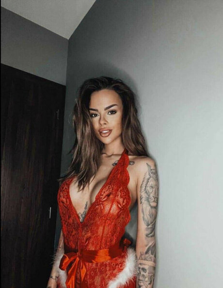 Suzanitta nice actress galleries