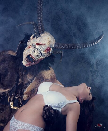 Carina Sitzberger pornstar naked gallery