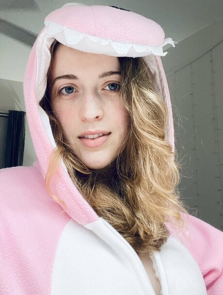 Pjonk model erotic photo