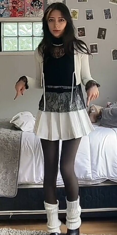 Anto a a model adult pic