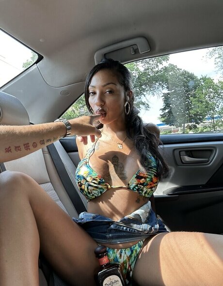 Belladonnas perfect model gallery