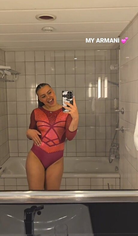 Emma Malewski sexy model picture