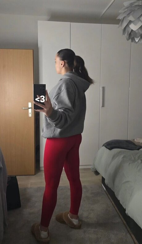 Emma Malewski star naked pictures