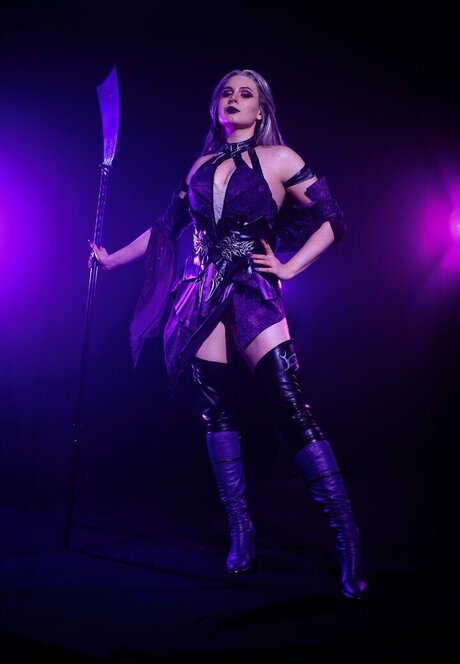 Mortal Kombat Erotic Cosplay model sexy image