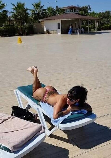 Sari Sander perfect actress img