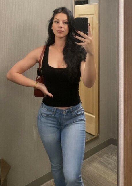 Allison Royalty pornstar erotic gallery