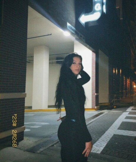 Allison Royalty high quality actress photo