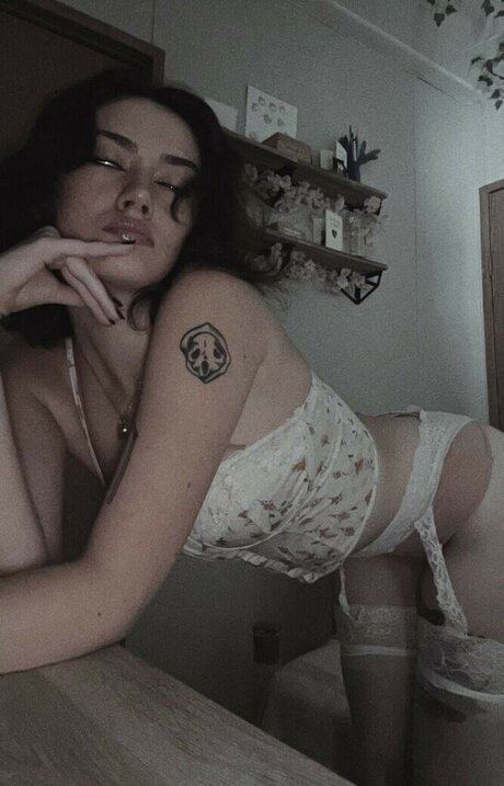 Itsmalic3 model pornographic image