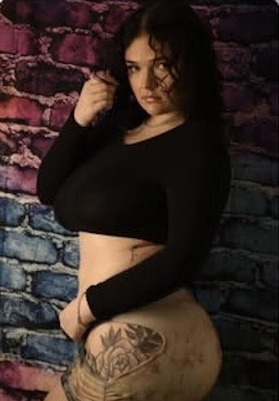 curvy muscle onlyfans sexy nude images
