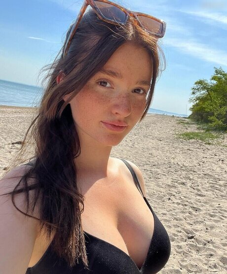 lesbian strapon onlyfans sexy xxx img