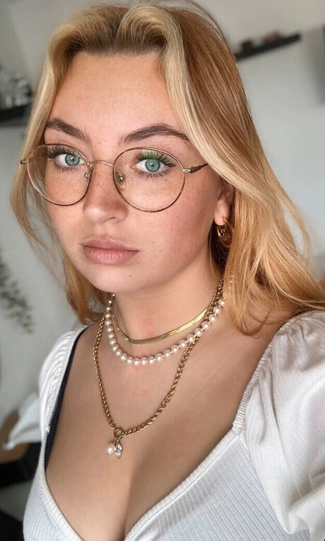 samybwz pretty model photos