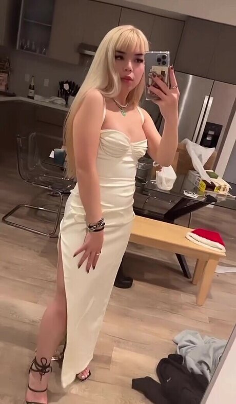 eggtardy model naked galleries