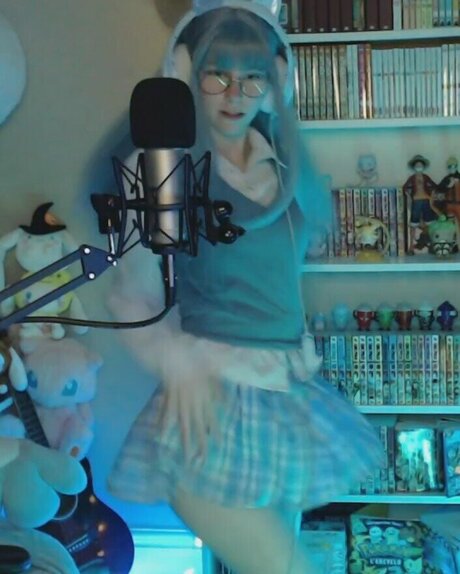 Skymi chan model photos