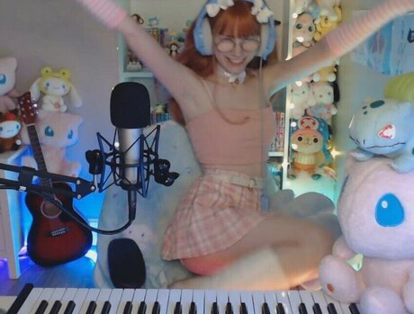 Skymi chan pornstar top pic