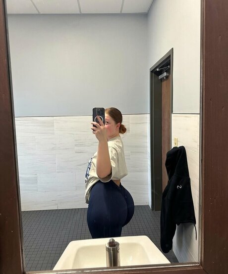 fitlilma pornstar naked pic