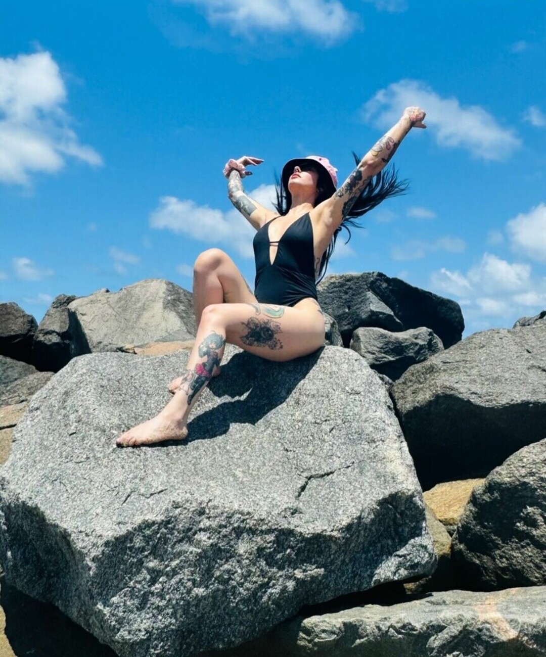 skinny shemale onlyfans art naked pics