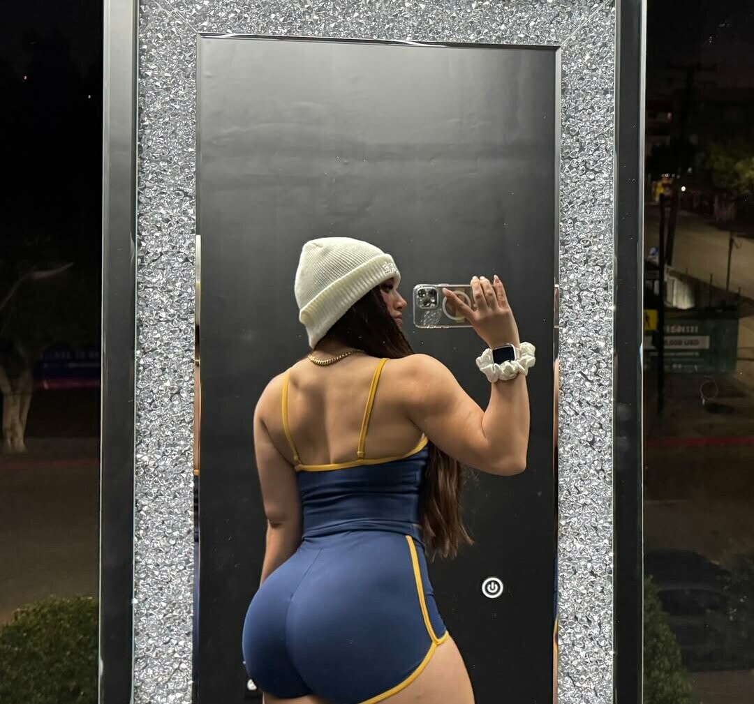 trans milf onlyfans adult image