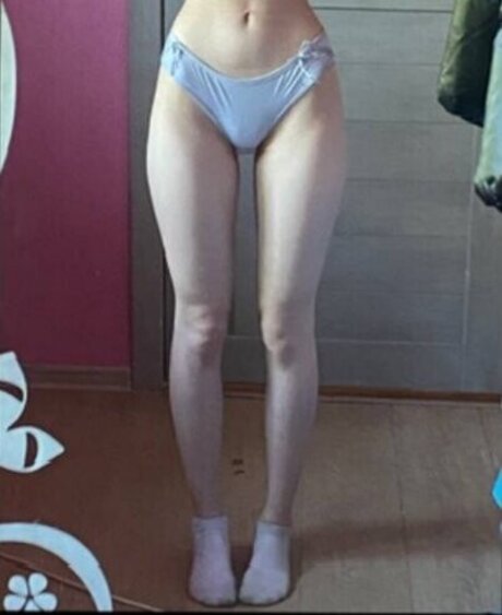 hefxtom star naked photo