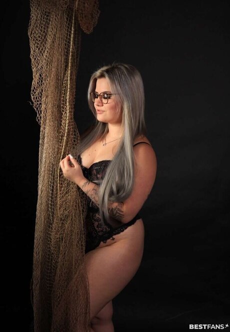 Kleinstadtvanni nude actress gallery