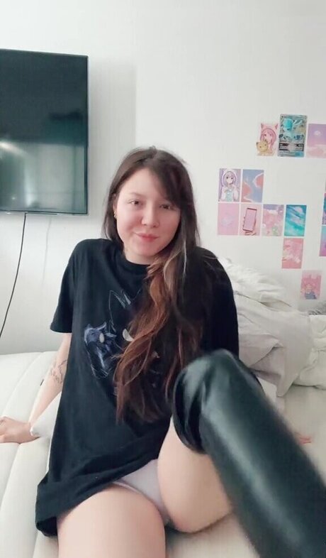 Laurinchhhe pornstar perfect images